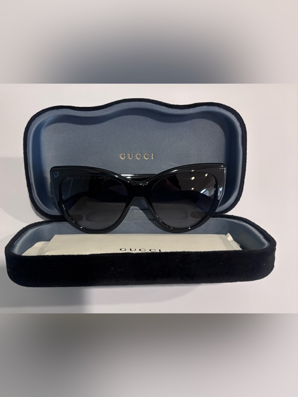 Gucci Black Cat-Eye Sunglasses GG0877S